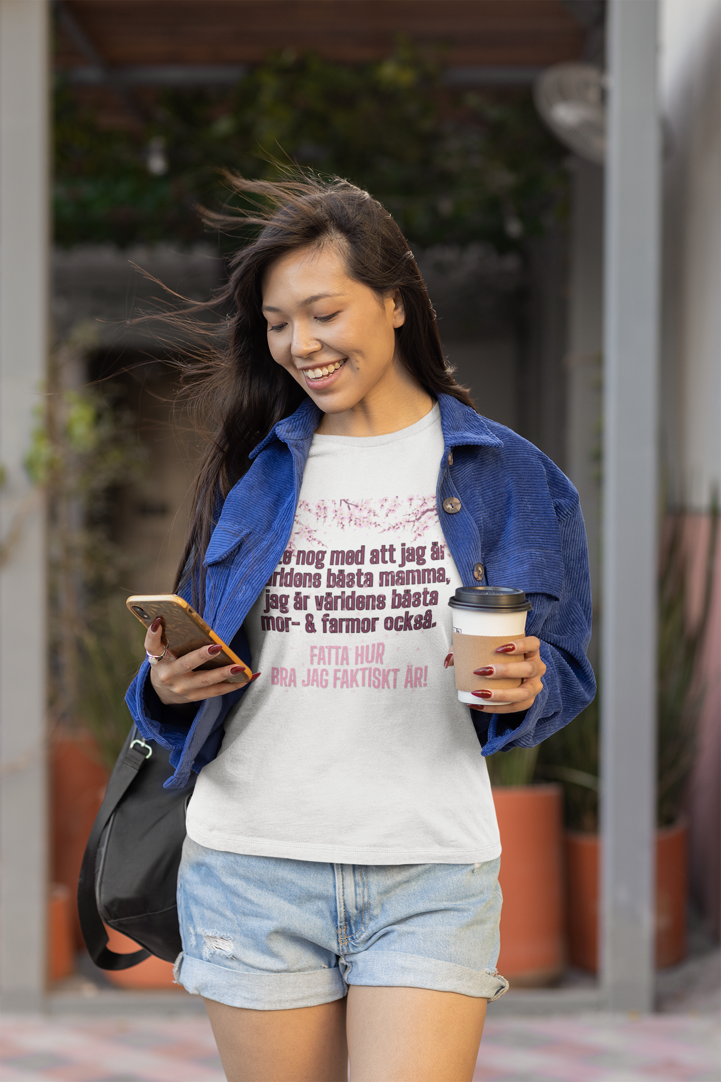 T-shirt: Inte nog med ... mor- & farmor